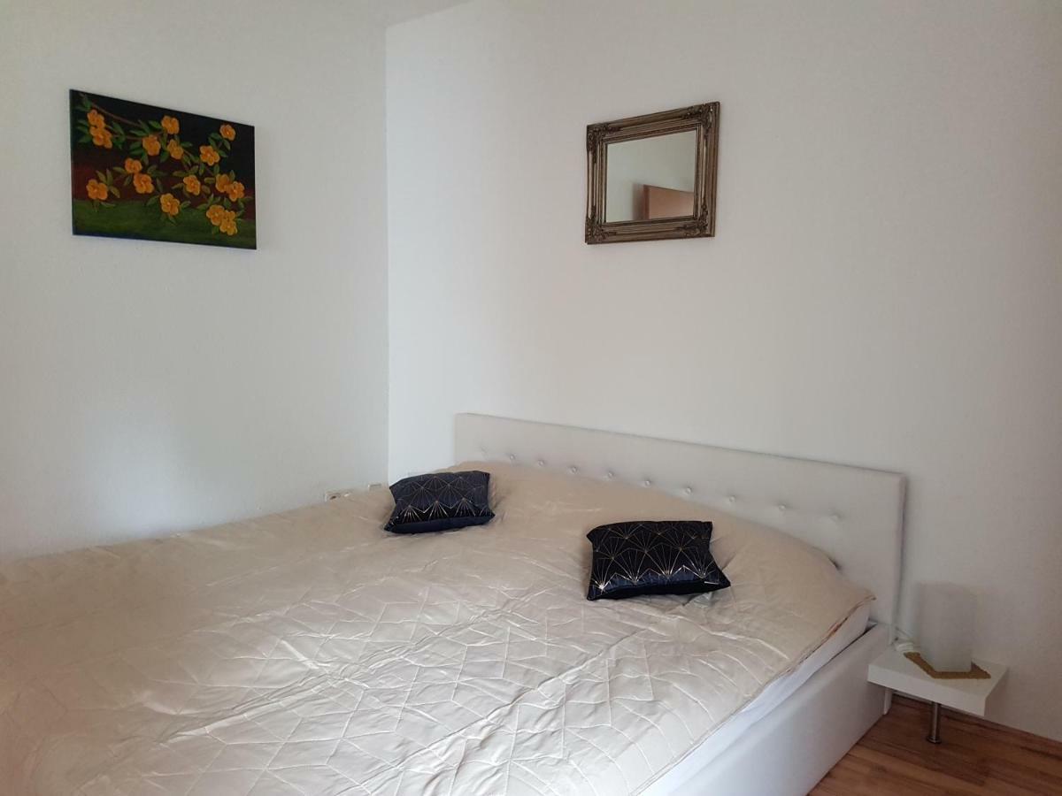 Apartment S. Armbruster *